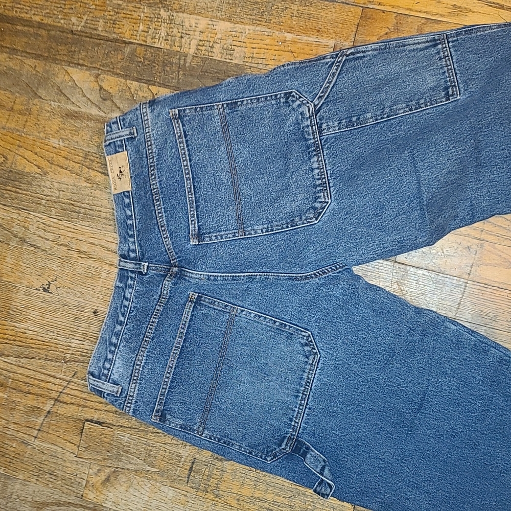 Moose Creek Legendary Clothing Gem